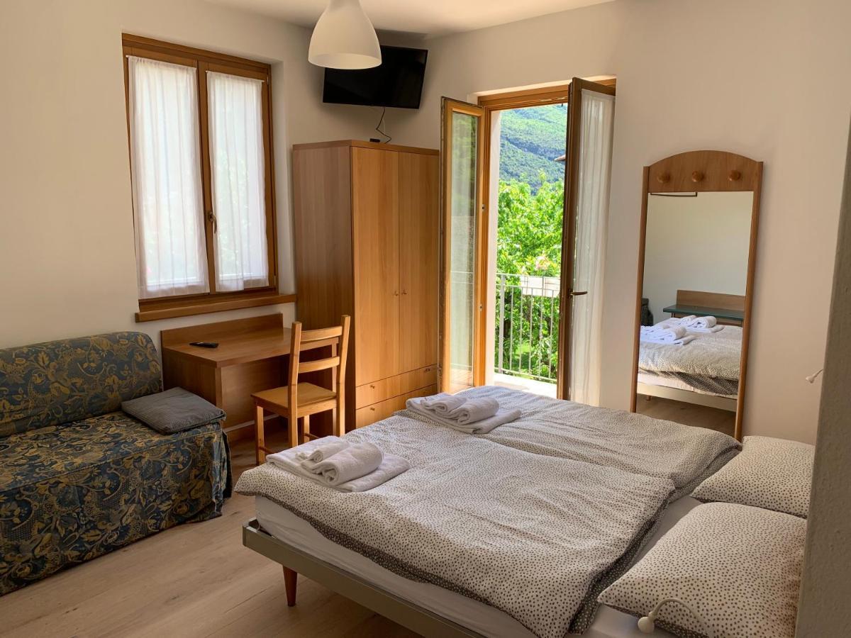 Hotel Garni Delle Rose Ceniga Exterior photo